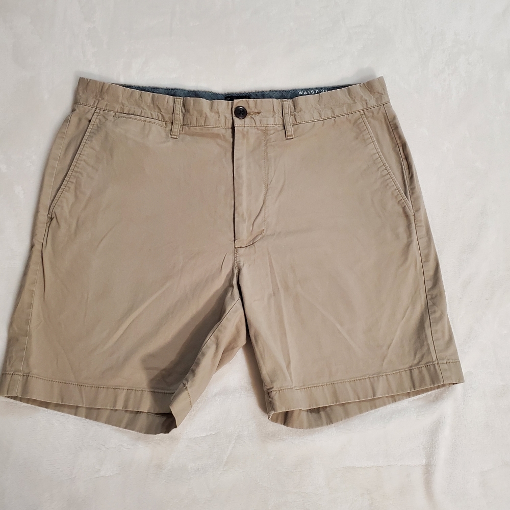 J.Crew Men's Tan Shorts‎